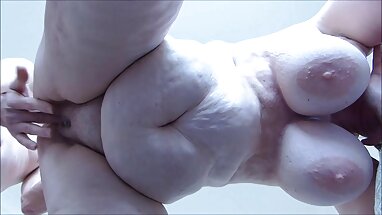 Parlak siyah turkce altyazili porno izle konulu ayakkabı ile Kinky seks