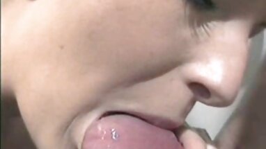 19 yıl eski Rus porno hd konulu alt yazı kız binmek üzerinde horoz ve orgazm